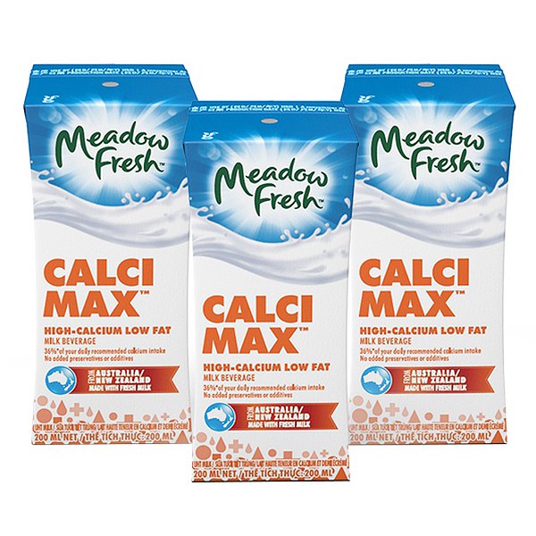Lốc 3 Sữa Tươi Tiệt Trùng Meadow Fresh Canxi 200Ml